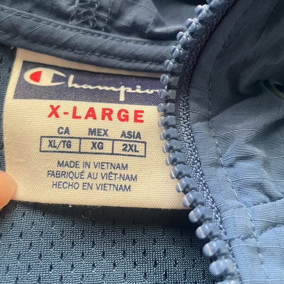 Champion windbreaker hoodie for men - Picture 4 of 5